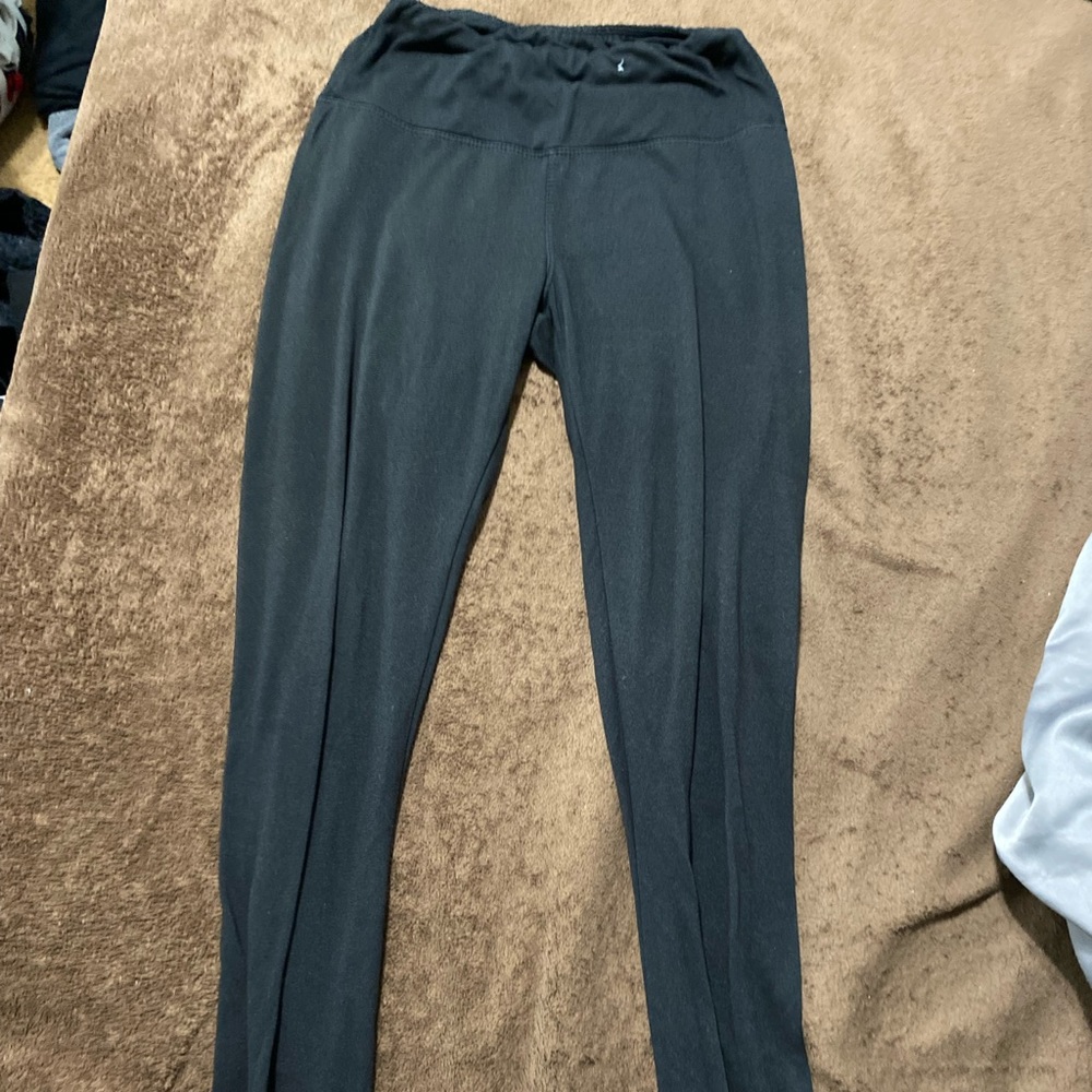 Black leggings